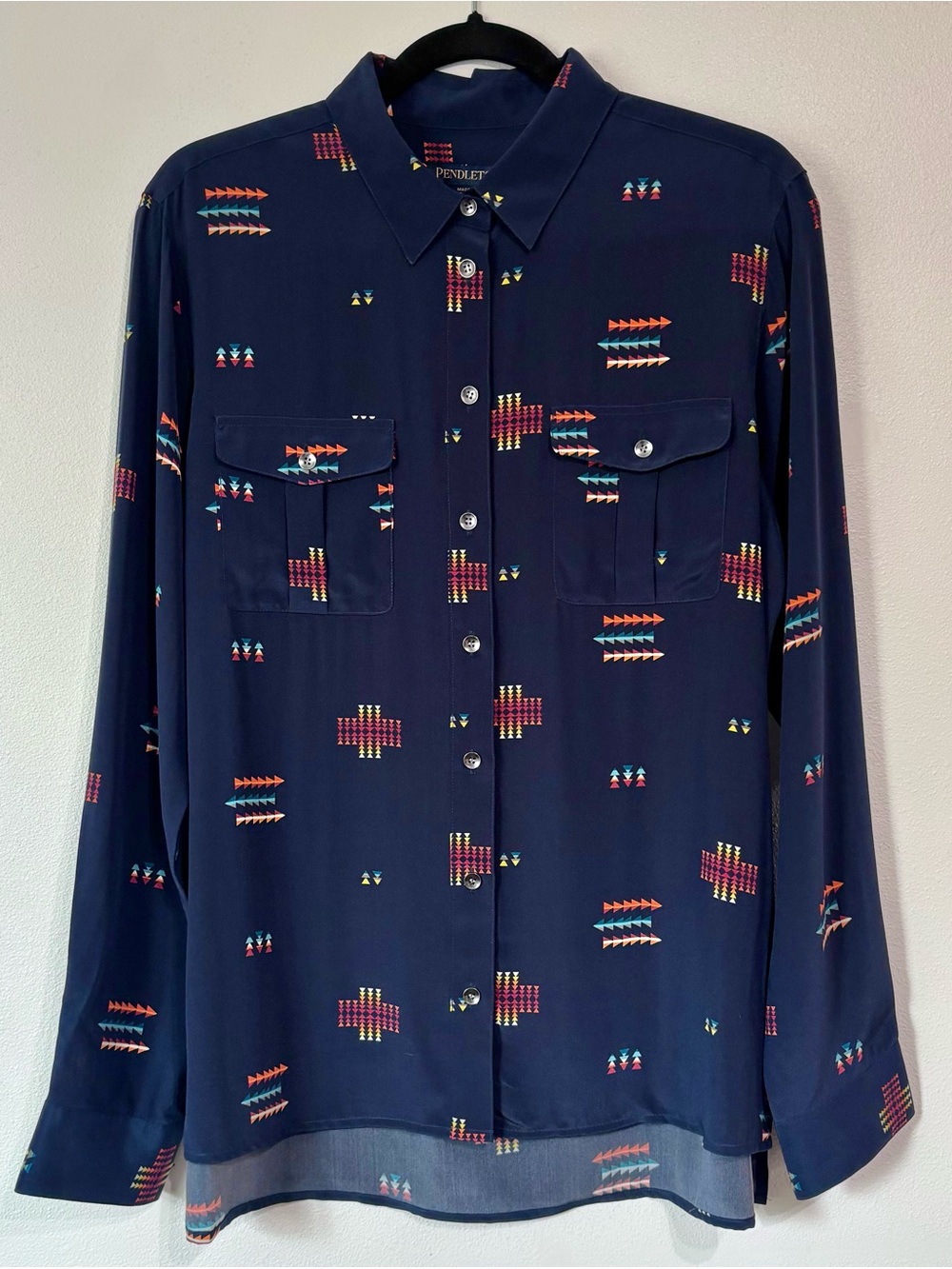 NWT Pendleton 100% Silk Blouse Button Up Front Long Sleeve Shirt M Western Aztec